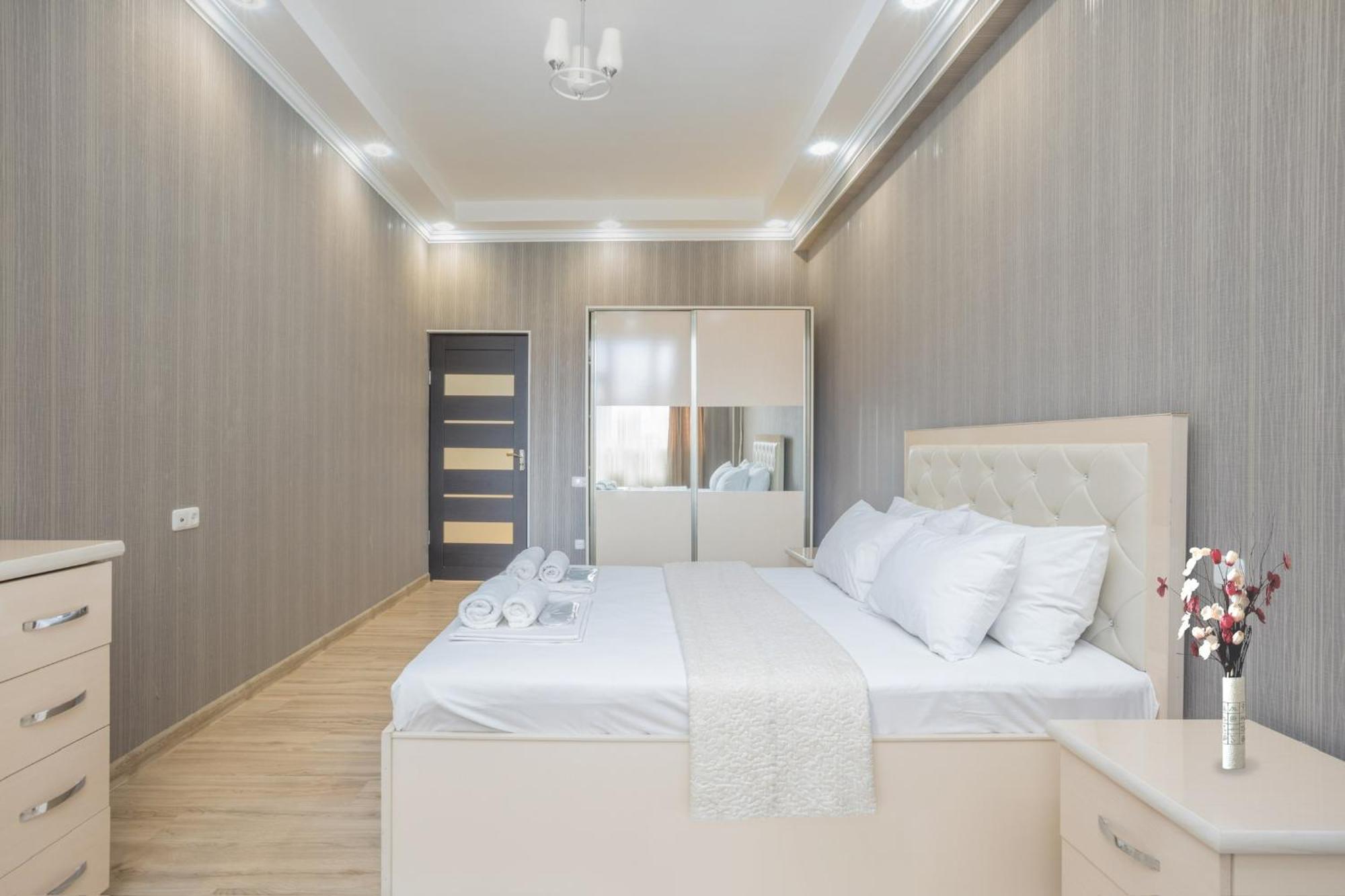 2 Bedrooms 2 Bathrooms Large And Lux Apartment Best Location Yerevan Ngoại thất bức ảnh